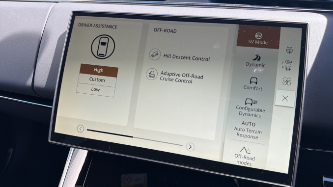 Land Rover Range Rover Sport 4.4 P635 V8 SV Ultimate Edition 5dr Auto Petrol Estate - Image 35